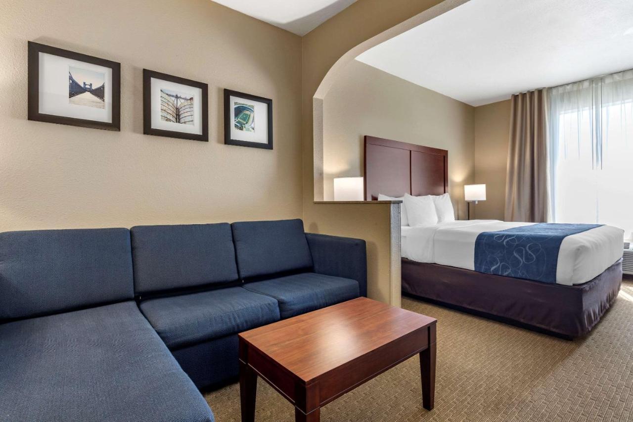 Comfort Suites Waco Near University Area Екстериор снимка