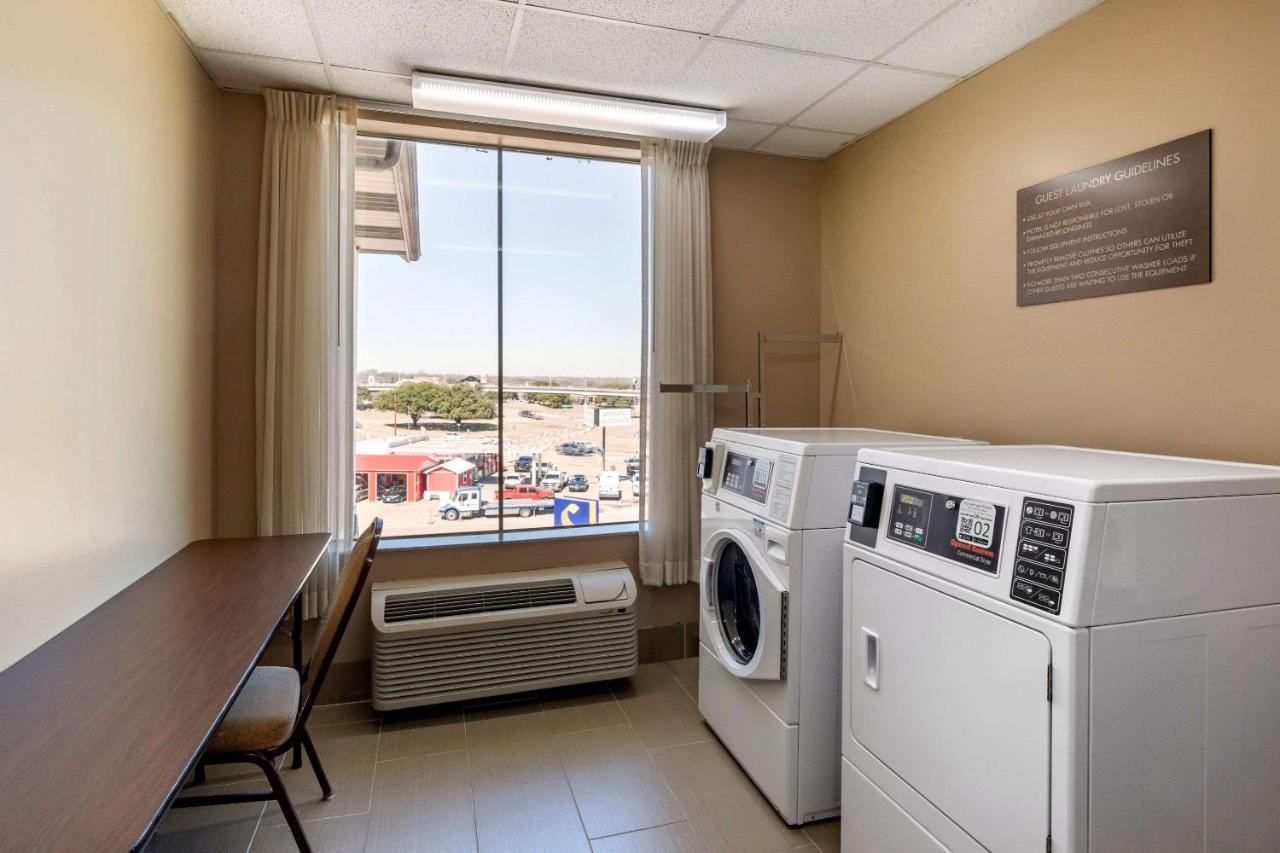 Comfort Suites Waco Near University Area Екстериор снимка