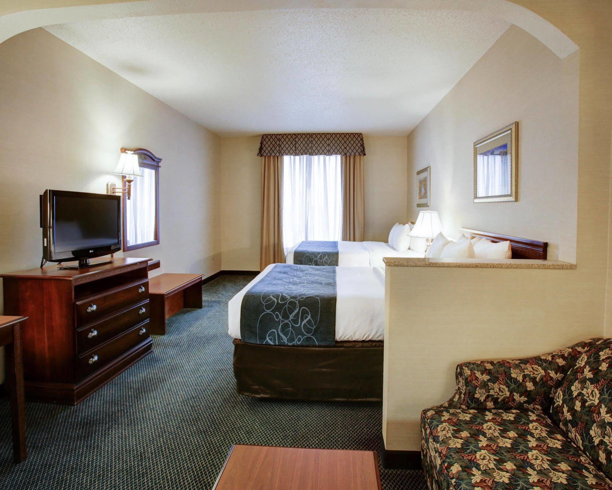 Comfort Suites Waco Near University Area Екстериор снимка
